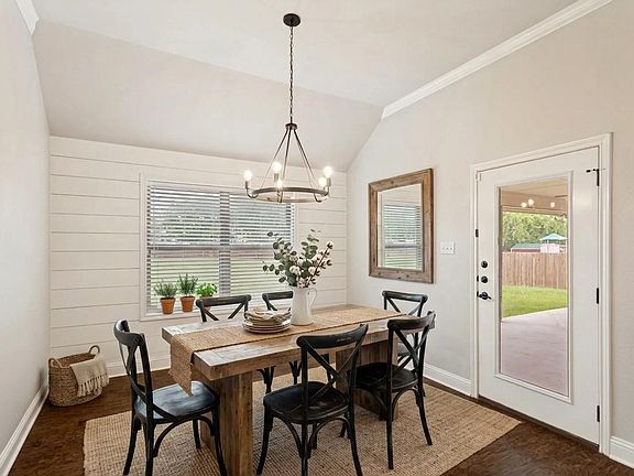 5th image of 118 Treys Way