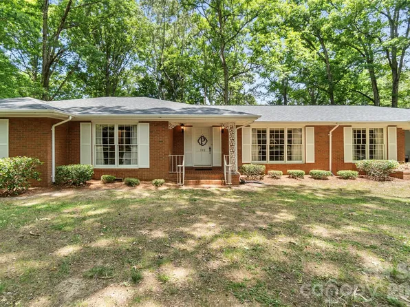 122 Forest Hills Dr #25, Monroe, NC 28112