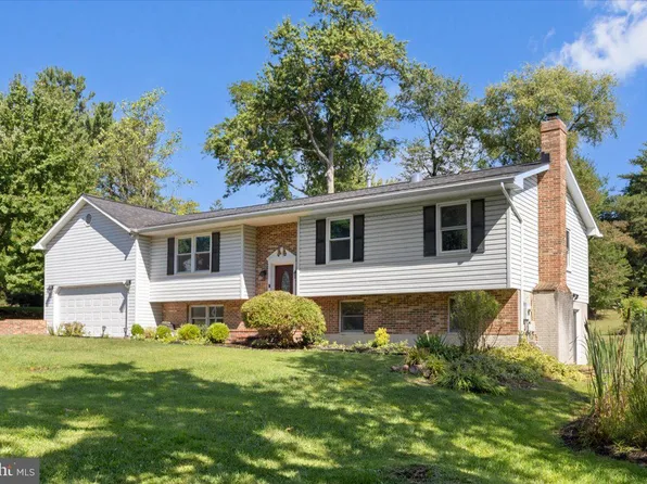 8400 Mitzy Ln, Ellicott City, MD 21043