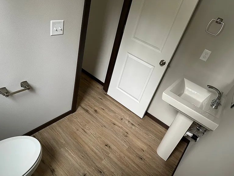 9421 Fairhaven Cir NE — Photo 11