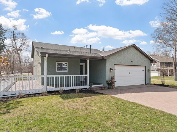 10725 15th Ave N, Plymouth, MN 55441