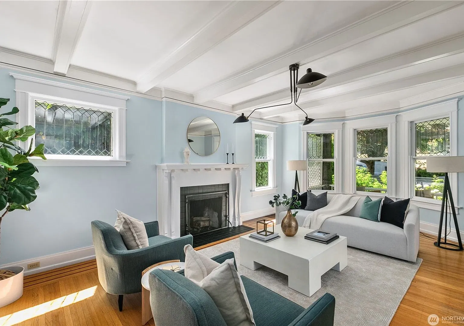 Timeless Seattle Charm Meets Modern Luxury in North Capitol Hill — Photo 4