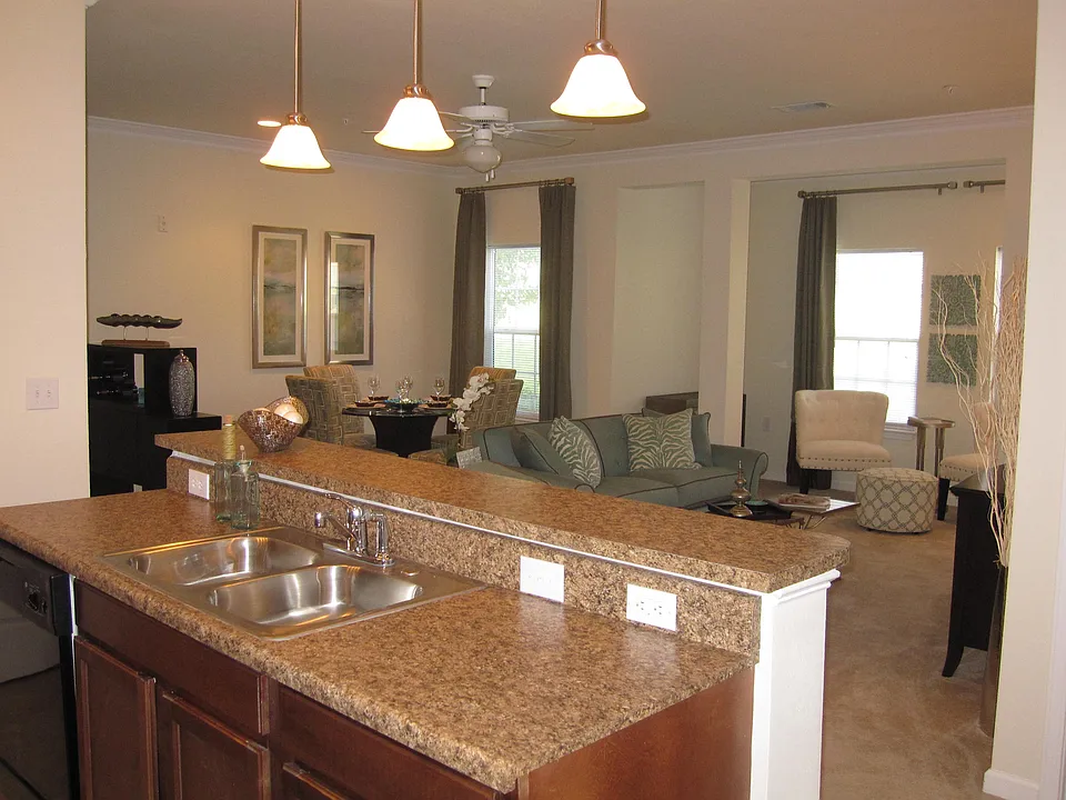 Building Photo 5
