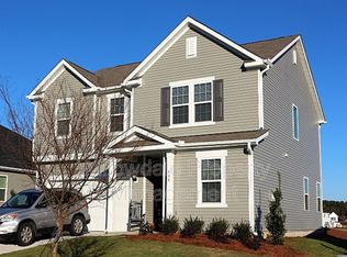 308 Willow Grove Ln, Fuquay Varina, NC 27526