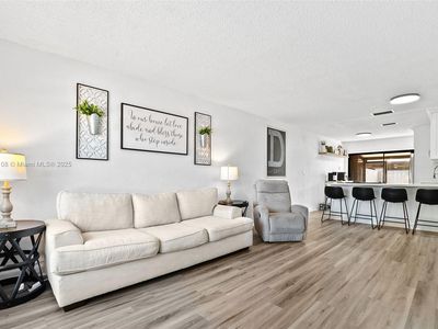 2350 Oak Ct, Pembroke Pines, FL, 33026