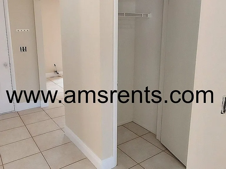 1080 Hali Ridge Ct — Photo 8