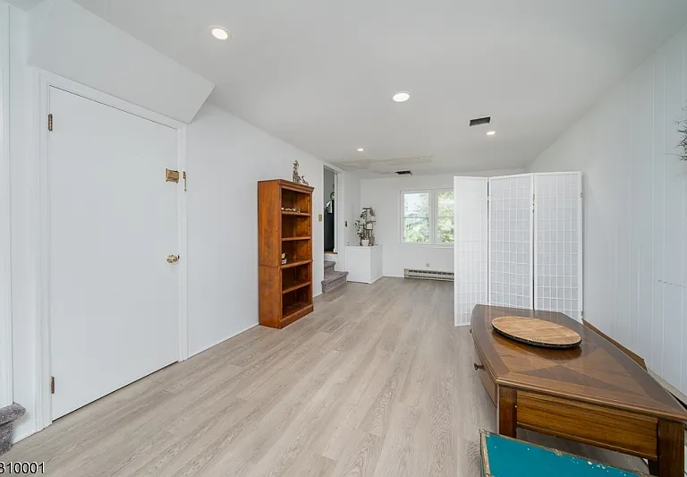 69 Woodland Rd — Photo 29