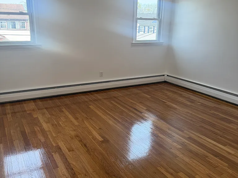 821 Dewey St #2 — Photo 2
