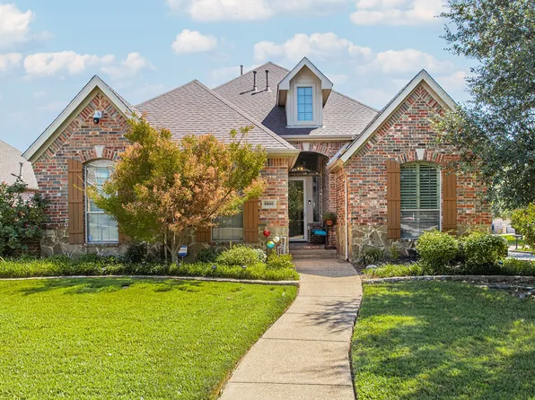 5900 Barton Springs Dr, North Richland Hills, TX 76180