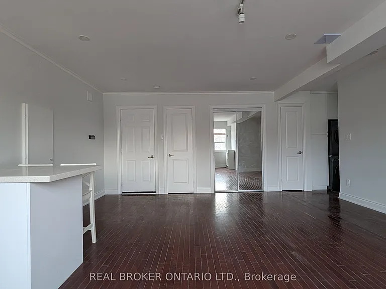 2209 Gerrard St E #2 — Photo 1