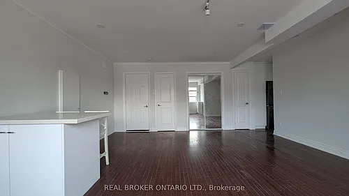 2209 Gerrard St E #2 Photo 1