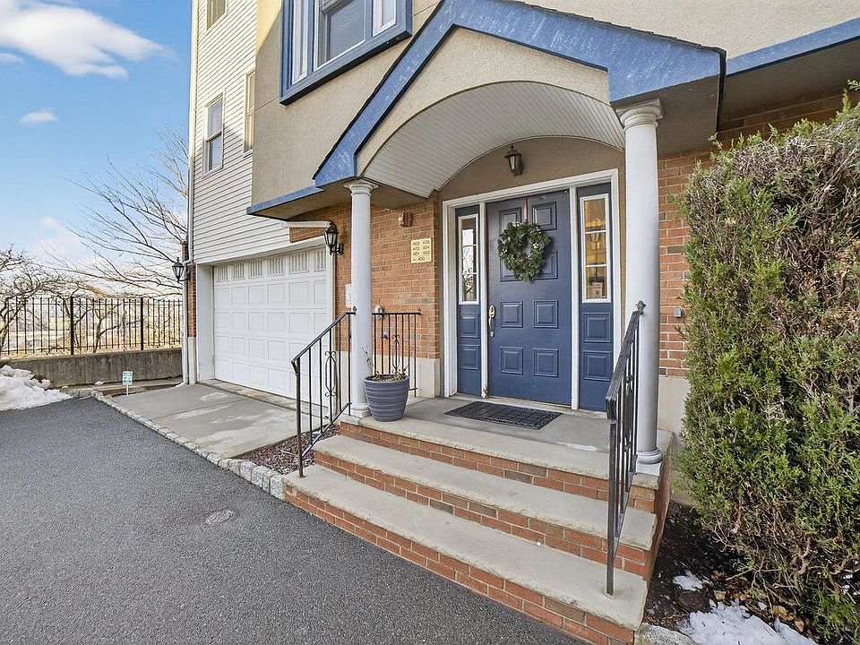 1st image of 620 38th St APT 402