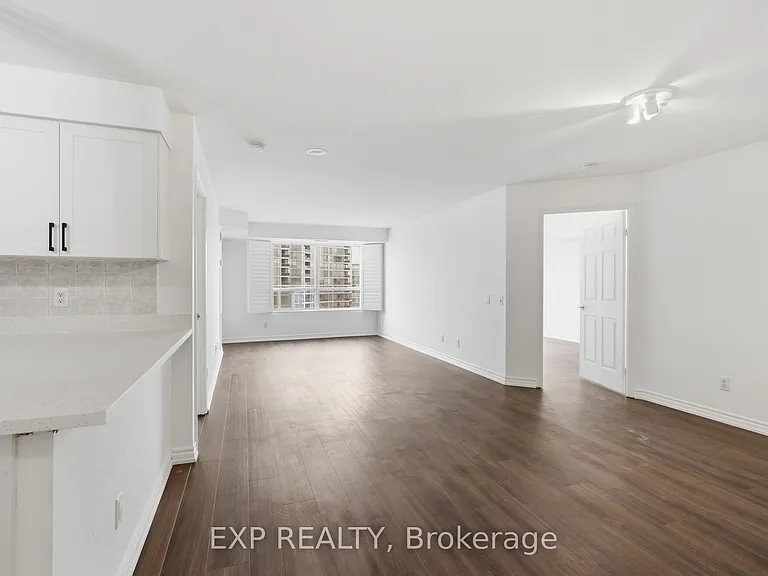 25 Kingsbridge Garden Cir #2120 — Photo 7