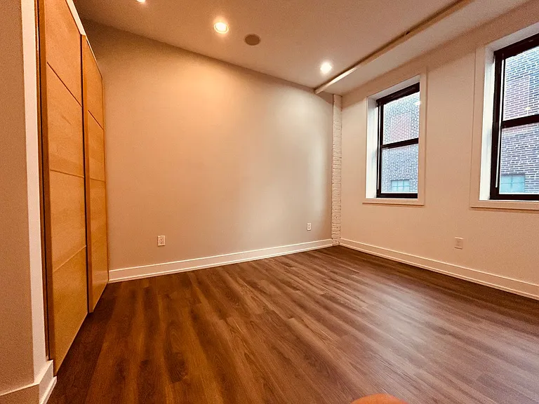 1210 Chestnut — Photo 35