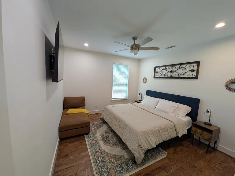 170 Sierra Madre St — Photo 8