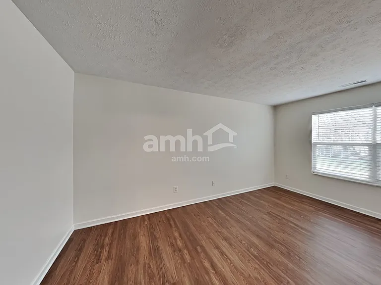 4354 Mahogany Dr — Photo 8