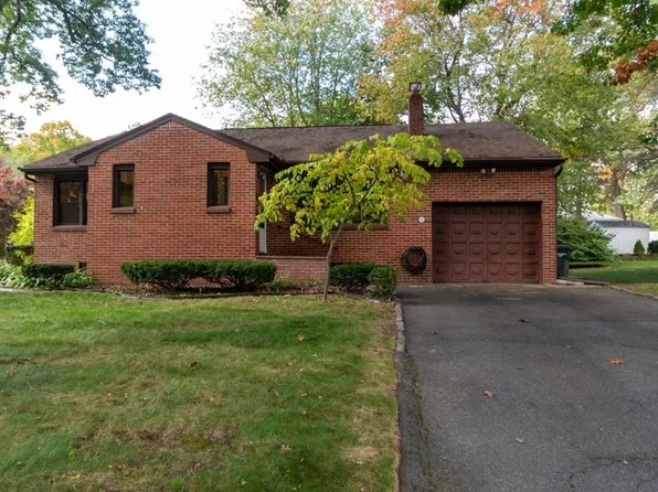 86 Inglewood Ave, Springfield, MA 01119