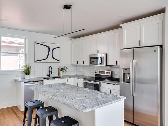 3rd image of 1826 Hanfield St #3