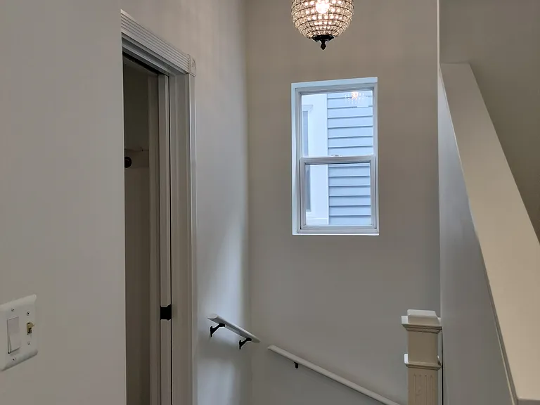 3046 N Leavitt St #2 — Photo 5