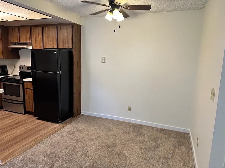 dining room new carpet & pad/kitchen new vinyl plank flooring
