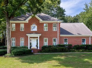 106 Lockmere Ct, Easley, SC 29642