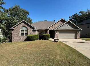 8 Elder Ln, Bella Vista, AR 72714