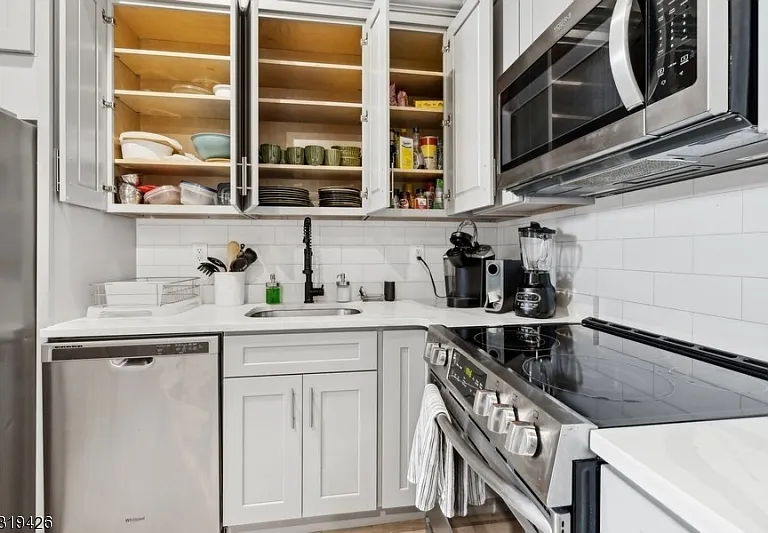 104 Fleming Ave #201 — Photo 27
