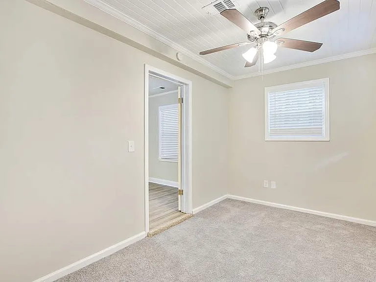 1372 E Forrest Ave — Photo 11