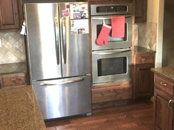 3rd image of 387 N 1430 E