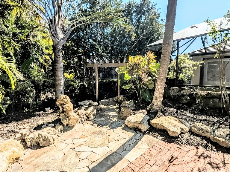 124 Turquoise Ln — Photo 12