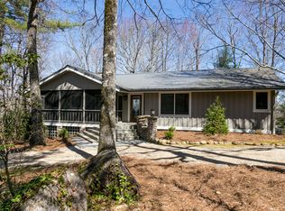 260 Seminole Way, Lake Toxaway, NC 28747