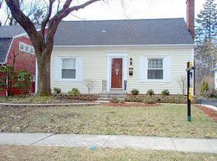 4608 Middaugh Ave, Downers Grove, IL 60515