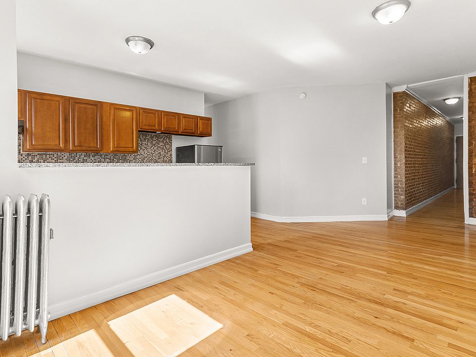 1st image of 82 Wadsworth Ave APT 54