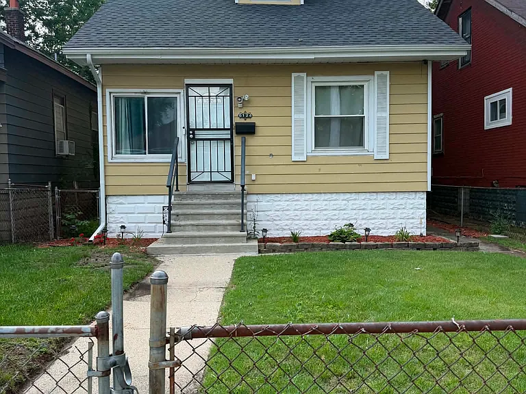 6124 Garfield Ave — Photo 1
