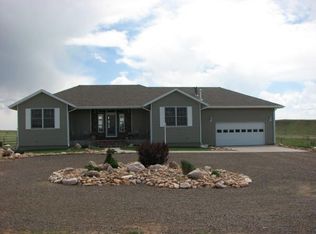 8 Coyote St, Laramie, WY 82072