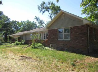 8542 N Lawrence Rd, Claremont, IL 62421