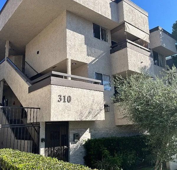 310 E Santa Anita Ave #C — Photo 1
