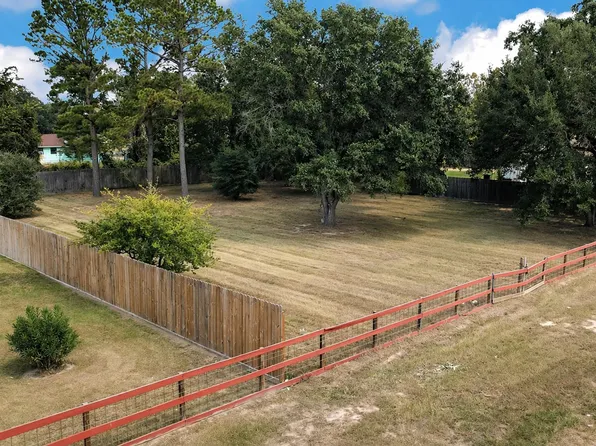 3210 2nd St, Brookshire, TX 77423