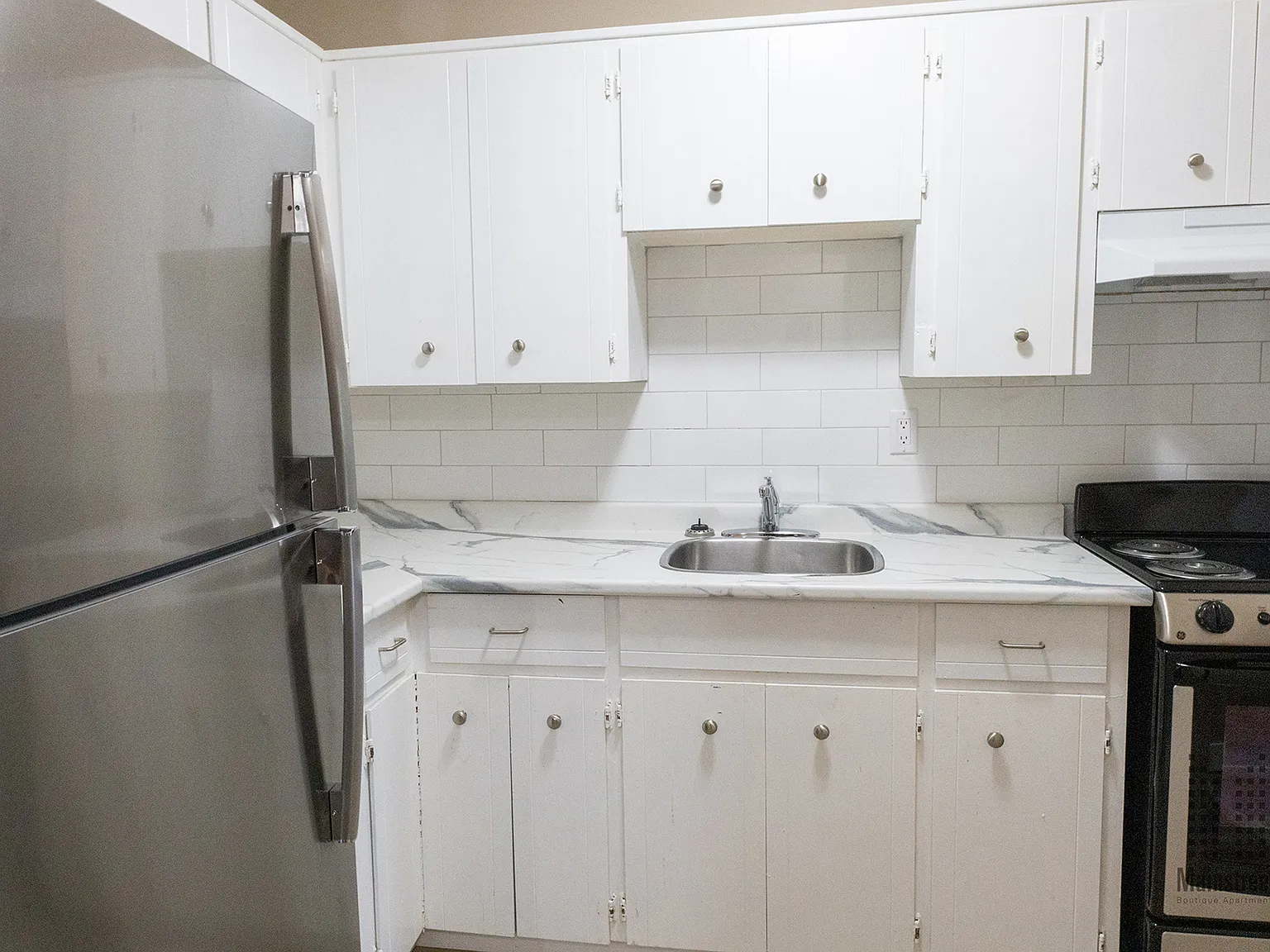 Cheam View Apartments 2 — Photo 3