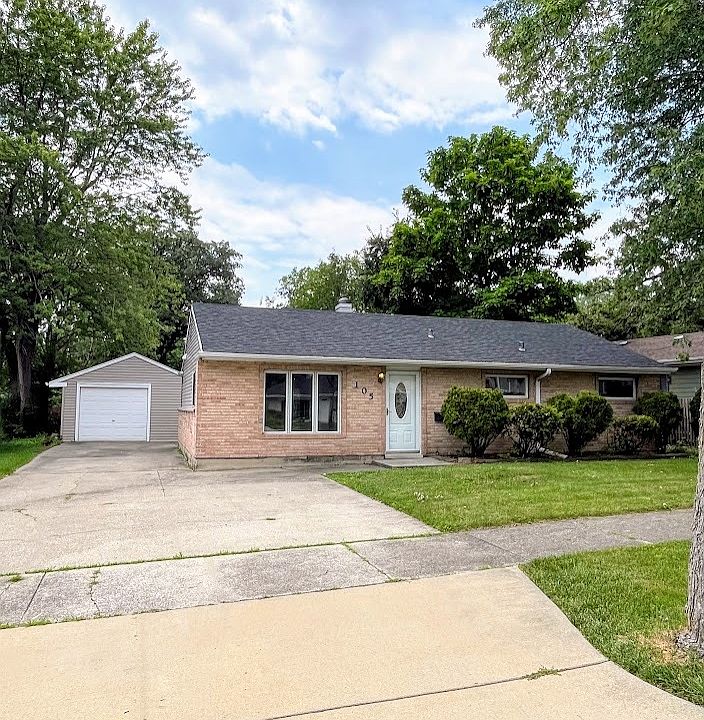 1st image of 105 Blackhawk Dr