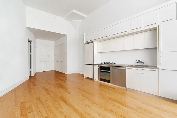 Rented by Compass | media 2