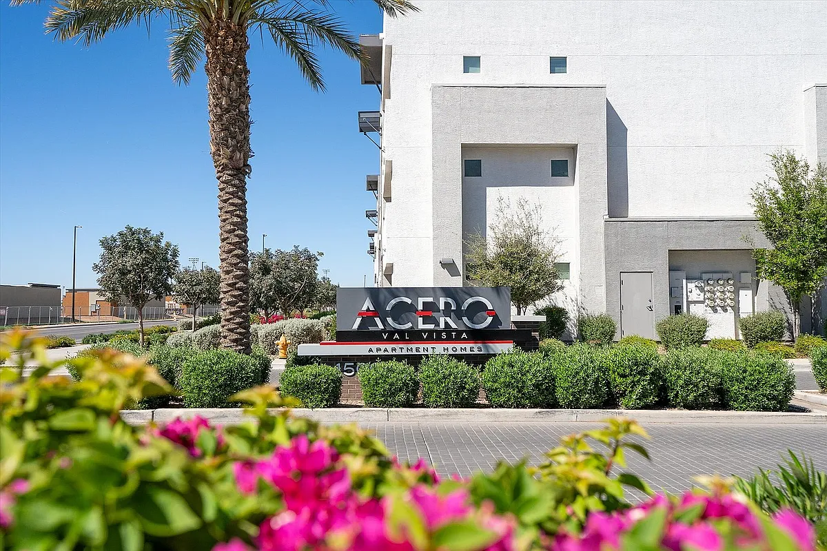 Welcome to Acero Val Vista - Acero Val Vista