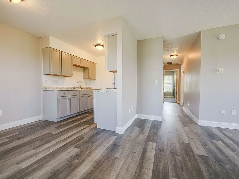 100 Heritage Cir #110 — Photo 5