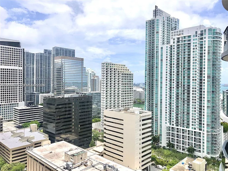 1000 Brickell Plz #2414 — Photo 31