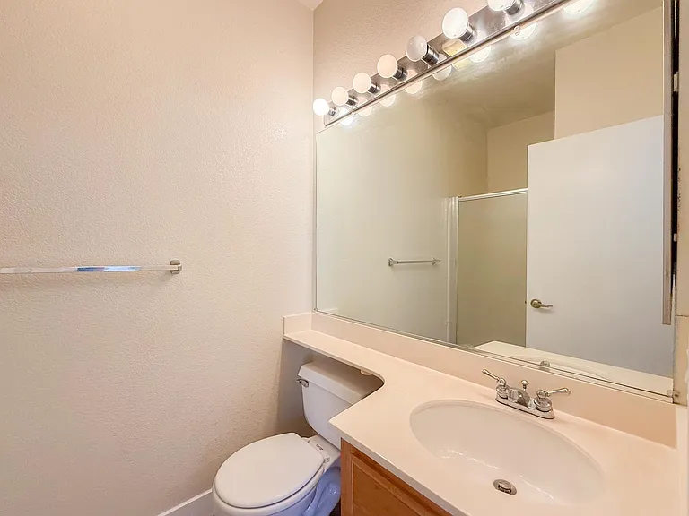 2527 Baywood Way — Photo 22