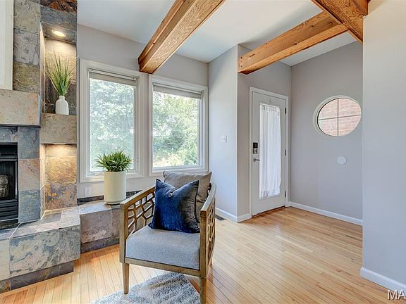 3rd image of 6844 Glades Ave