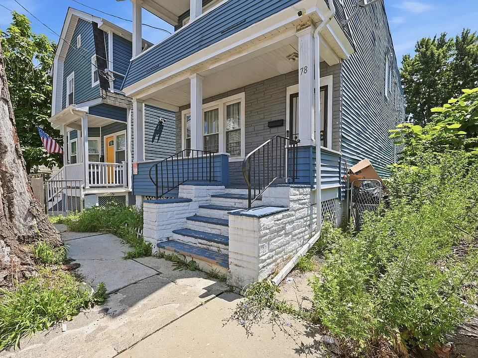 78 Willoughby St #2