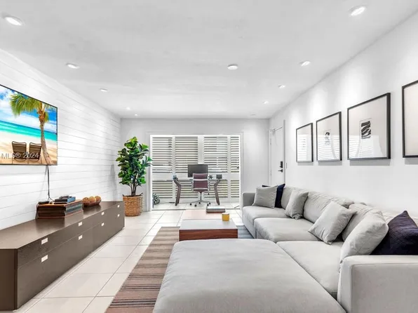 6477 Bay Club Dr APT 2, Fort Lauderdale, FL 33308