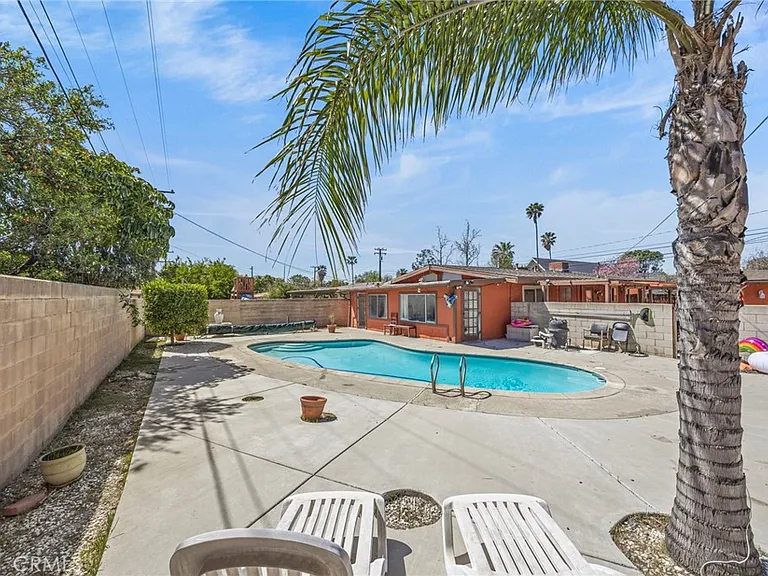 9417 Mango Ave — Photo 30