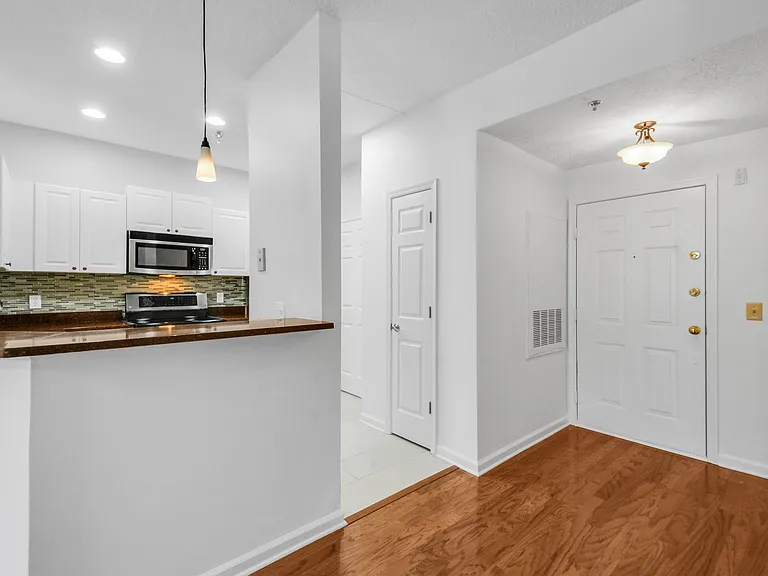 2025 Woodmont Blvd #106 — Photo 6